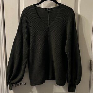 1 State - V-Neck Baggy Sleeve Sweater / Size small